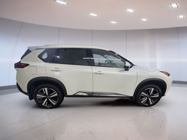 Nissan Rogue Platinum 2023 in Cars & Trucks in Medicine Hat - Image 3
