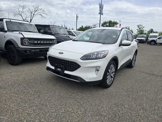 2022 Ford Escape TITANIUM | NAV | REM START | REV CAM in Cars & Trucks in Calgary - Image 3