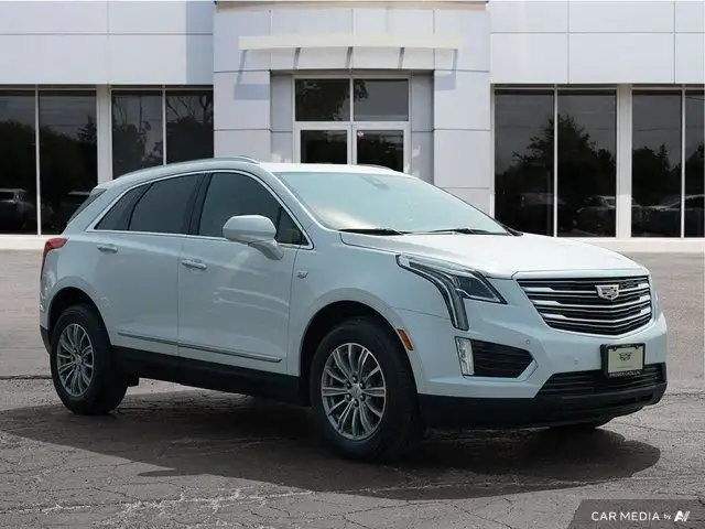 2017 Cadillac XT5 Luxury FWD | Sunroof | Navigation | Memory in Cars & Trucks in Windsor Region - Image 9