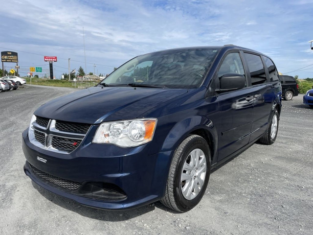 2015 Dodge Grand Caravan Ensemble Valeur Plus in Cars & Trucks in Sherbrooke - Image 3