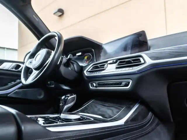2019 BMW X7 xDrive40i - M PKG I Indiv. Interior I No Accidents in Cars & Trucks in Saskatoon - Image 19
