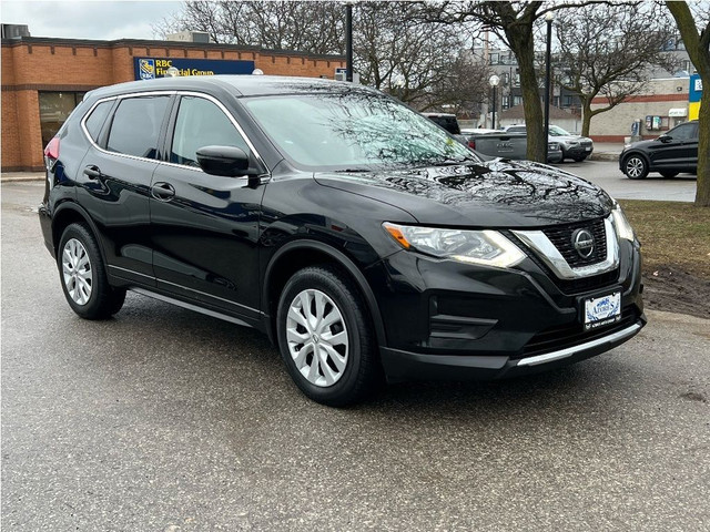 2018 Nissan Rogue Clean Carfax|Certified|Back Up Camera|Bluetoot in Cars & Trucks in City of Toronto - Image 2