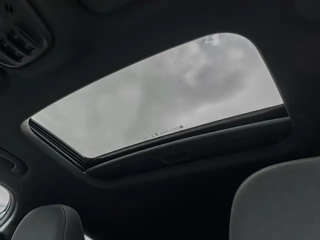 2025 Chevrolet Trax 1RS- Sunroof | Heated Steering Wheel dans Autos et camions dans Région de Markham/York - Image 25