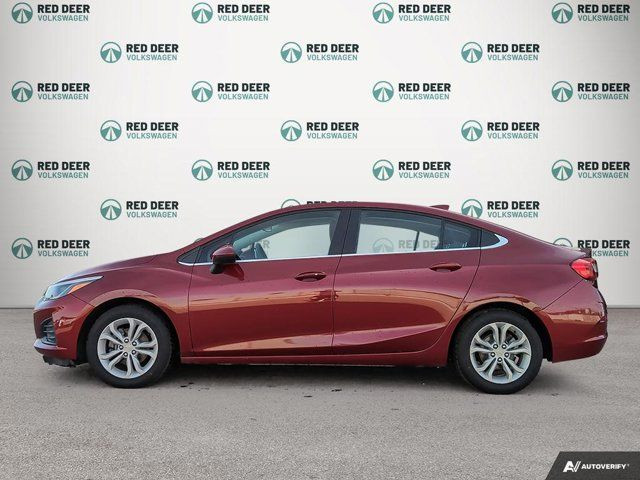 2019 Chevrolet Cruze LT in Cars & Trucks in Red Deer - Image 4
