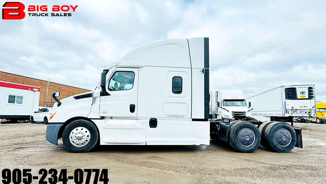 2020 FREIGHTLINER SUPER CLEAN CALL AT 905-234-0774!! in Heavy Equipment in Mississauga / Peel Region - Image 3