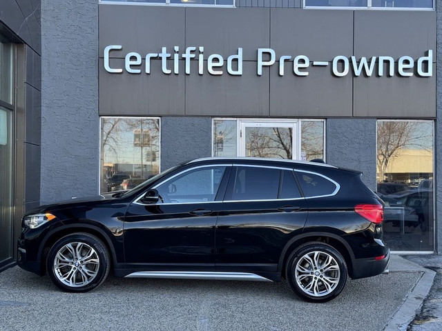  2018 BMW X1 w/ xDRIVE / NAVI / PANO ROOF / HUD in Cars & Trucks in Calgary