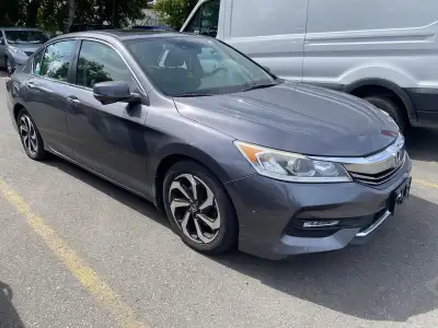 Miller Hughes Ford Lincoln, Cornwall Ontario. EX-L *While every reasonable effort has been made to i...