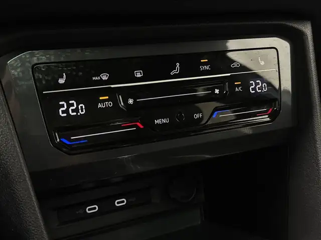 2022 Volkswagen Tiguan Highline R-Line AWD - NAV, Memory Seat, B in Cars & Trucks in Strathcona County - Image 14