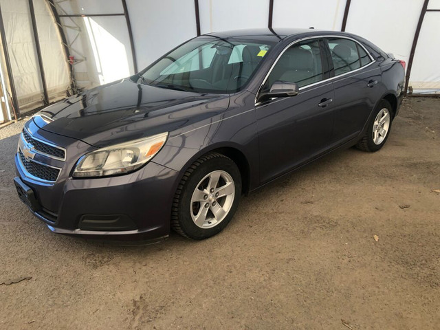 2013 Chevrolet Malibu LS in Cars & Trucks in Ottawa - Image 4