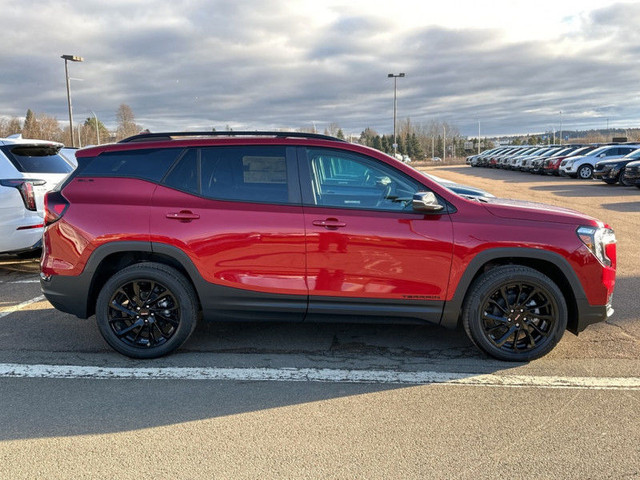 2024 GMC Terrain SLE - Heated Seats - Apple CarPlay - $253 B/W in Cars & Trucks in Moncton - Image 4