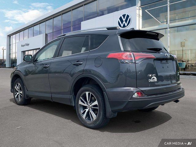2018 Toyota RAV4 LE | AWD | Lane Depart | Heated Seats in Cars & Trucks in Tricities/Pitt/Maple - Image 3