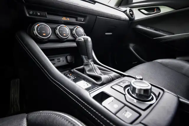 2021 Mazda CX-3 GT • SUNROOF • HUD • HEATED LEATHER • BOSE AUDIO in Cars & Trucks in Cornwall - Image 25