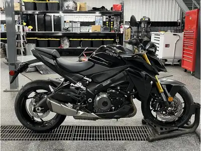 2025 Suzuki GSX-S1000A Les photos peuvent être à titre indicatif et sans inscription. Les promotions...
