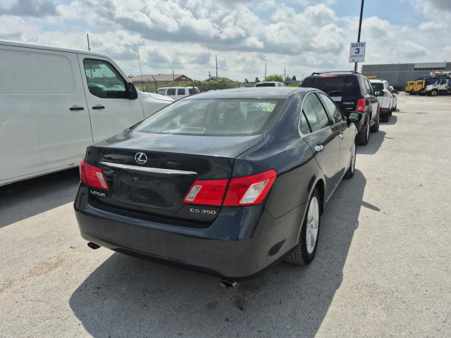 2009 Lexus ES 350 in Cars & Trucks in Barrie - Image 4