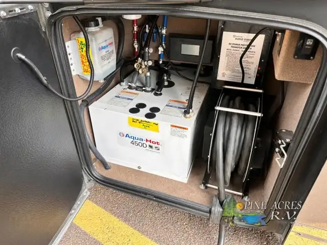 2023 Entegra Coach Cornerstone 45B 605 h.p. 26K Miles in RVs & Motorhomes in Moncton - Image 96