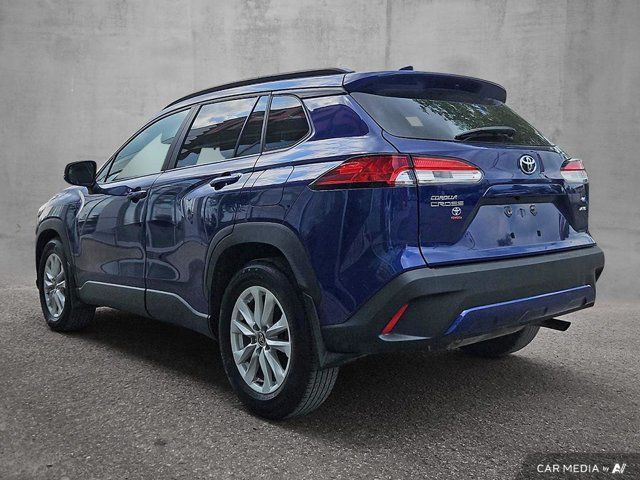 2022 Toyota Corolla Cross LE AWD | Heated Steering in Cars & Trucks in Ottawa - Image 2