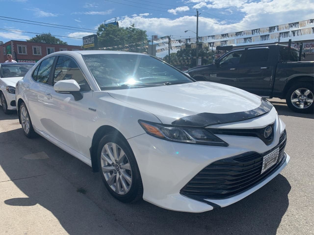 2018 Toyota Camry Hybrid Other in Cars & Trucks in City of Toronto - Image 2