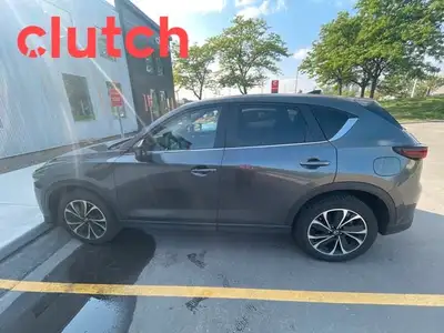 NO ACCIDENTS / CLEAN CARFAX / USB Input, Push Button Start, Lane Departure Warning and more! Clutch...