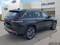 Command the road in this 2023 Jeep Grand Cherokee Overland, boasting a powerful 3.6L Pentastar VVT V... (image 4)