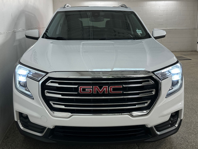 2022 GMC Terrain SLT SLT/AWD/LEATHER/ROOF/43KM/OFF 1 OWNER GM... in Cars & Trucks in Belleville - Image 3