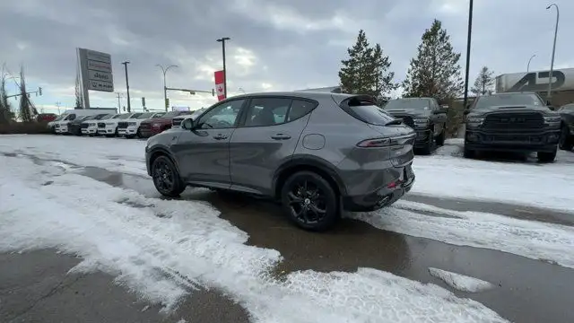 2024 Dodge Hornet R/T Plus | Remote Start dans Autos et camions dans Ville d’Edmonton - Image 7