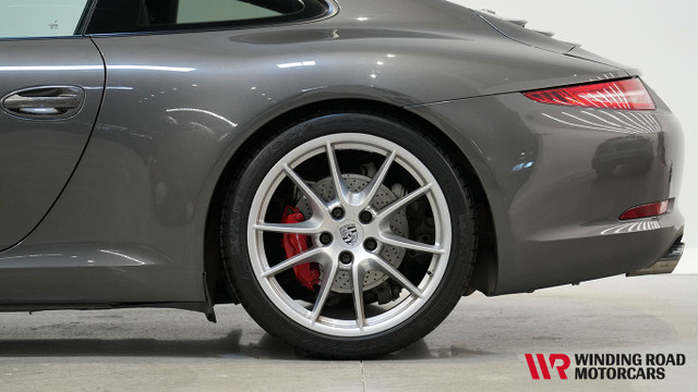 2012 Porsche 911 in Cars & Trucks in Delta/Surrey/Langley - Image 3