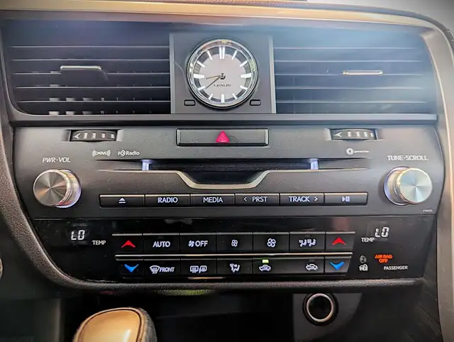 2016 Lexus RX 350 AWD in Cars & Trucks in City of Montréal - Image 26