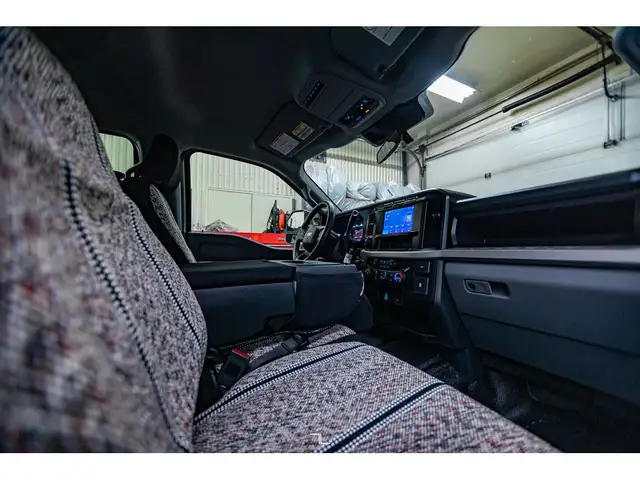 2023 Ford F-350 4x4 Crew Cab XL FX4 BCam in Cars & Trucks in Grande Prairie - Image 14