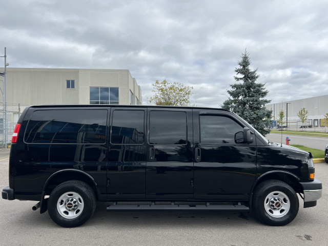 2023 GMC Savana Passenger GMC Savana LT - 12 Passenger in Cars & Trucks in Oakville / Halton Region - Image 2