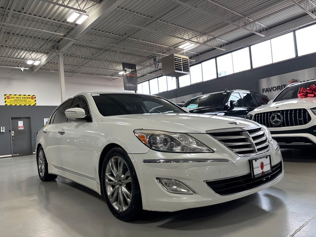 2012 Hyundai Genesis Sedan V6|RWD|PREMIUMPACKAGE|LEXICONAUDIO|LE in Cars & Trucks in City of Toronto - Image 2