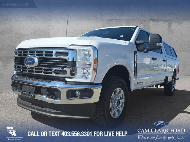 2023 Ford F-350 XLT CLEAN CARFAX, CANOPY, 8' FOOT BOX, FX4 OF... in Cars & Trucks in Red Deer