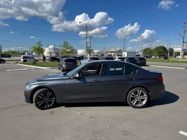 2018 BMW 3 Series 330I X-DRIVE SPORT PKG LEATHER NAVI H/SEAT CAM in Cars & Trucks in City of Toronto - Image 4