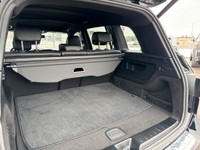 Do not miss out on this low mileage, locally owned and traded and nicely optioned 2020 GLB 250 4Mati... (image 8)