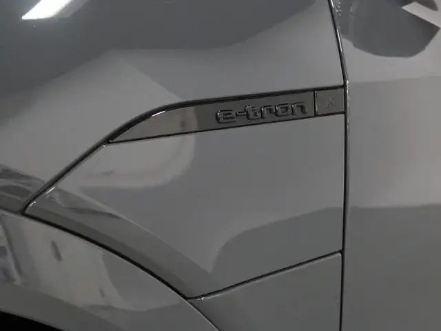 2024 Audi Q8 e-tron BANG OLUFSEN | 21 WHEELS | PANO in Cars & Trucks in Mississauga / Peel Region - Image 38