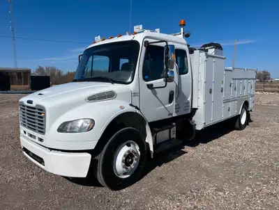 2011 Freightliner Extended Cab 4x4 Utility Service Truck + 8.9L Cummins Diesel Engine + 4x2 W/ AutoM...