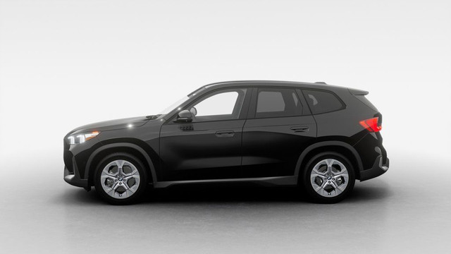 2026 BMW X1 xDrive28i | Spacieuse et polyvalente | Peinture in Cars & Trucks in City of Montréal - Image 4