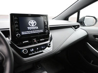 The 2021 Toyota Corolla SE offers a dynamic driving experience in a compact sedan package. It delive... (image 5)