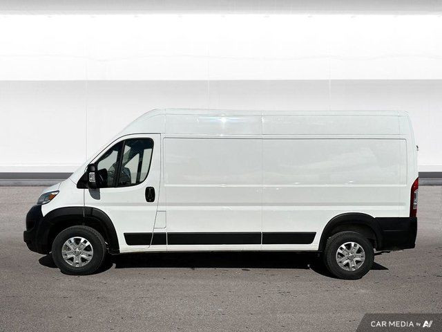 2024 Ram ProMaster Cargo Van SLT 3.6L FWD | Adaptive Cruise in Cars & Trucks in Winnipeg - Image 3