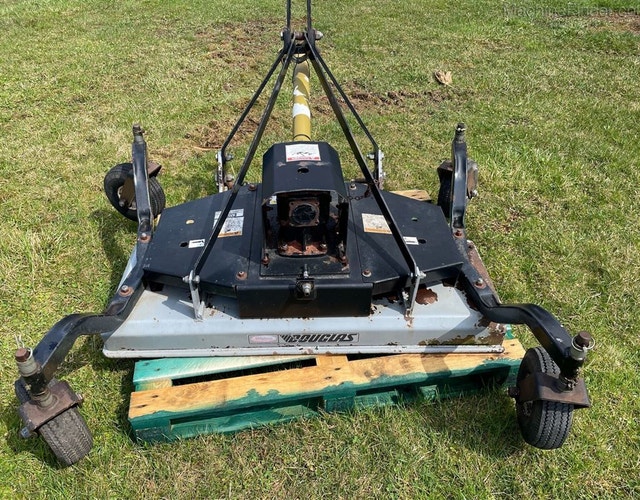WALCO DOUGLAS Grooming Mower Farming Equipment Hamilton Kijiji