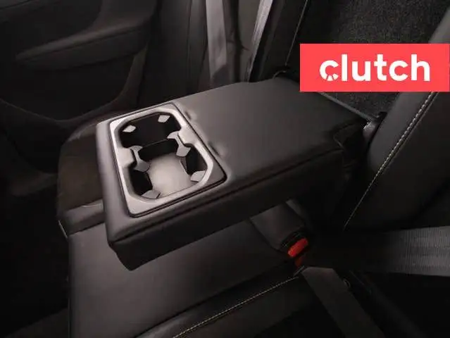 2021 Volvo XC40 T5 R-Design AWD w/ Apple CarPlay & Android Auto, in Cars & Trucks in Bedford - Image 20