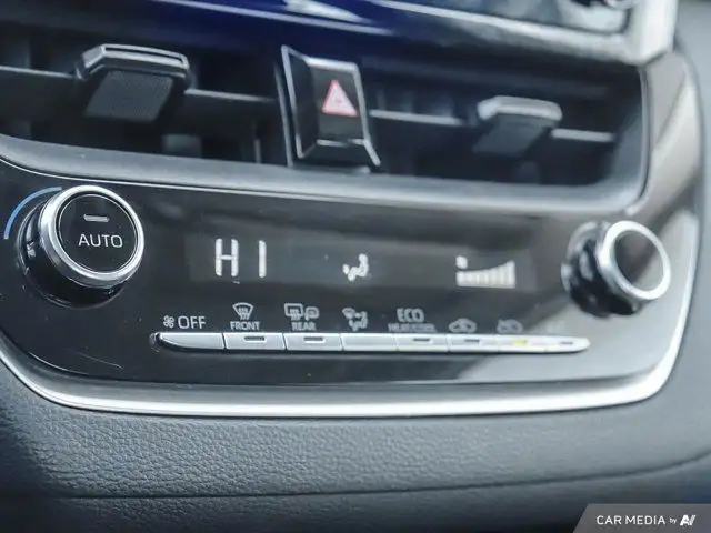 2021 Toyota Corolla LE in Cars & Trucks in Oshawa / Durham Region - Image 17