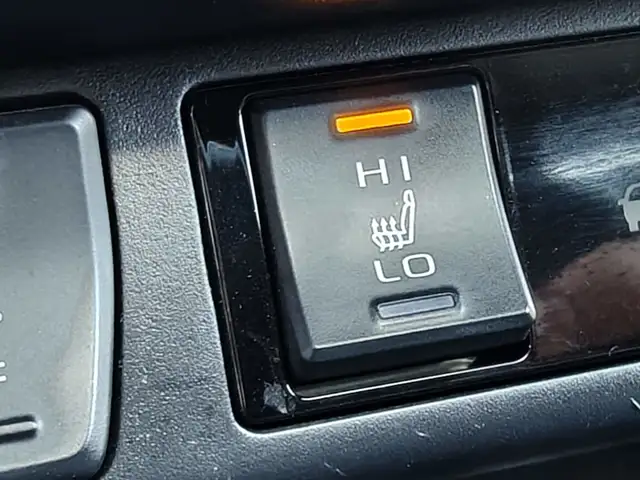 2023 Toyota RAV4 Prime SE in Cars & Trucks in Ottawa - Image 30