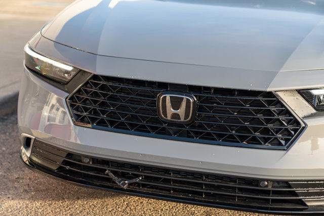 2025 Honda Accord Hybrid Touring in Cars & Trucks in Edmonton - Image 3
