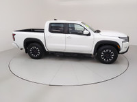 2022 Nissan Frontier PRO-4X Crew Cab Rugged Capability Meets Modern Comfort Overview: Conquer any te... (image 8)