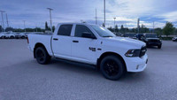 Four Wheel Drive. Cloth Interior. 8.4 Inch Touchscreen. Bluetooth. Apple CarPlay/Android Auto. Remot... (image 1)