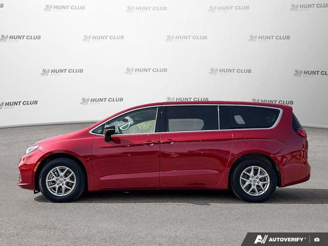 2024 Chrysler Pacifica Touring-L in Cars & Trucks in Ottawa - Image 3