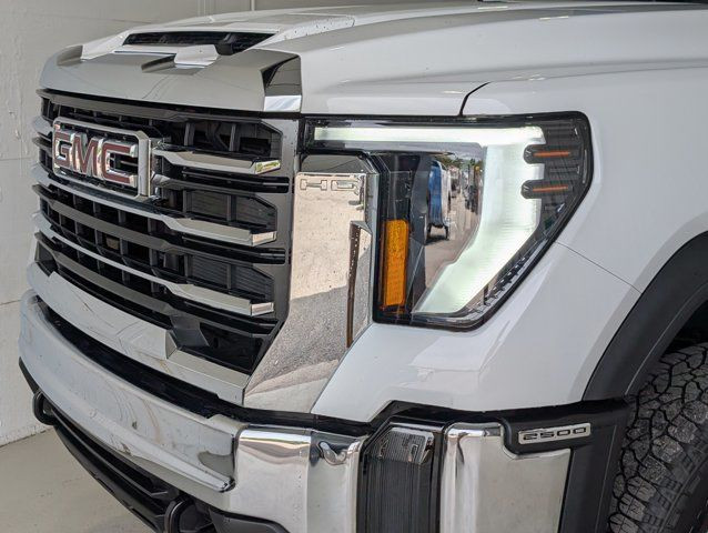 2025 GMC Sierra 2500HD SLE- Snow Plow Prep/Camper Pkg in Cars & Trucks in Barrie - Image 2