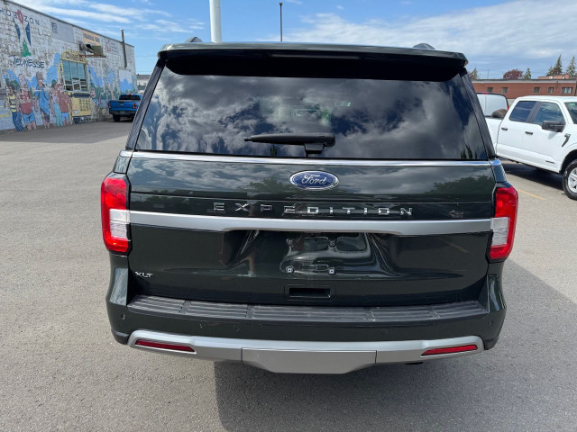 2022 Ford Expedition XLT in Cars & Trucks in Cornwall - Image 4