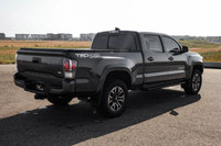 Brake Actuated Limited Slip Differential,ABS,Tow Hitch,Brake Assist,Tires - Front All-Season,Power S... (image 3)