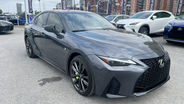 2023 Lexus IS 300 F Sport 2 / Camera / Cuir / Toit ouvrant Bien  in Cars & Trucks in Laval / North Shore - Image 3